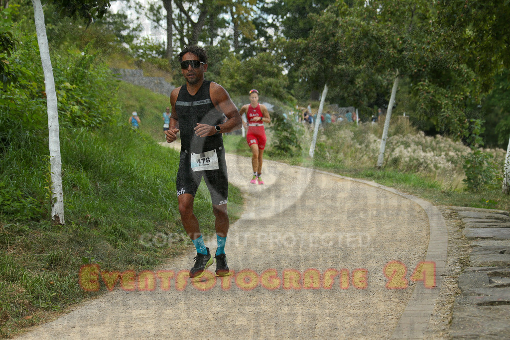 250824_1354_EX1_4218 | Sportfotografie im Rhein-Sieg Kreis, Köln, Bonn, NRW, Rheinland Pfalz, Hessen, etc. Unser Tätigkeitsfeld umfasst den Laufsport vom Volkslauf über den Marathon, Duathlon, Triathon bis zum Ultralauf wie Kölnpfad Ultra oder Schindertrail.