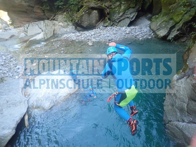 P9210103 | Bestelle die Bilder deines Berg- oder Wasser-Abenteuers mit Mountain Sports bequem von zu Hause aus direkt über unseren Online Fotoshop von pictrs.com. - Realisiert mit Pictrs.com