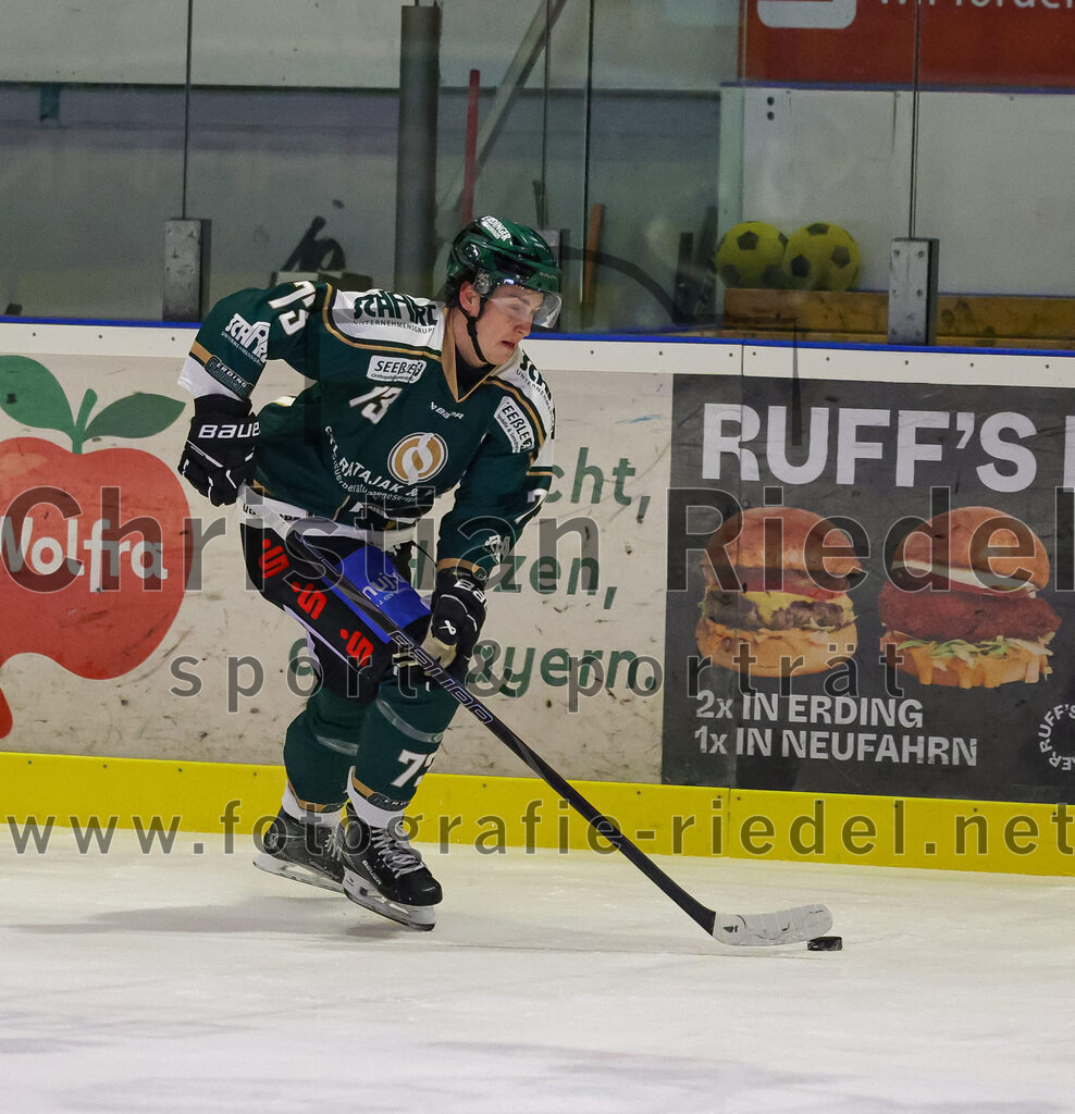 2026-01-23_109_TSV_Erding_gegen_SC_Riessersee | Erding, Deutschland, 23.01.2026:Eishockey, Oberliga Süd 2025 / 2026, 40. Spieltag, TSV Erding gegen SC Riessersee, Endergebnis: 6:5 n.V.Pascal Steck (Erding Gladiators, #73)Foto: Christian Riedel / fotografie-riedel.net