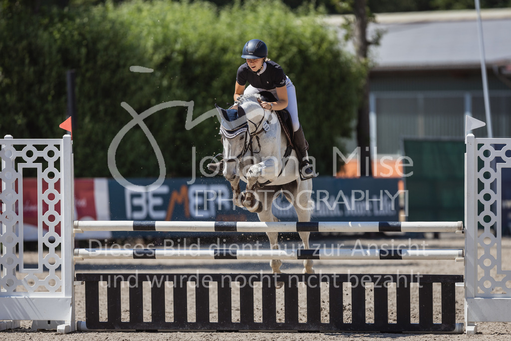 230610_Mühlen_Stil-L-150 | Deine schönsten Turniermomente als professionelle Fotos! Entdecke hochwertige Pferdesport-Fotografie im Online-Shop. Jetzt Fotos finden & bestellen!