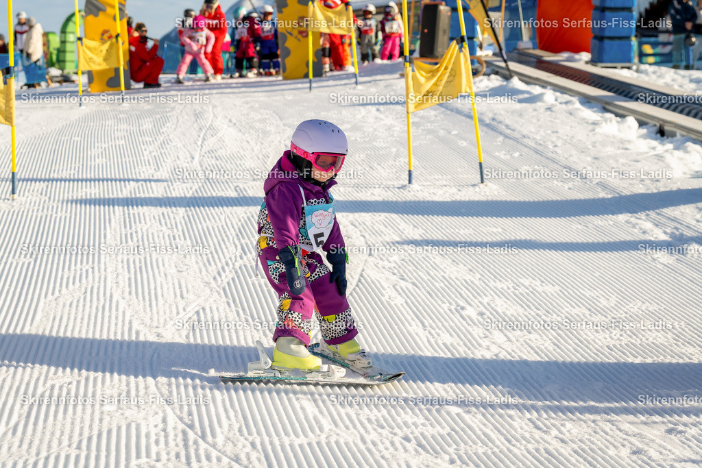 SRF_12.12.2025 0019 | SRF_12.12.2025 0019 - Realisiert mit Pictrs.com