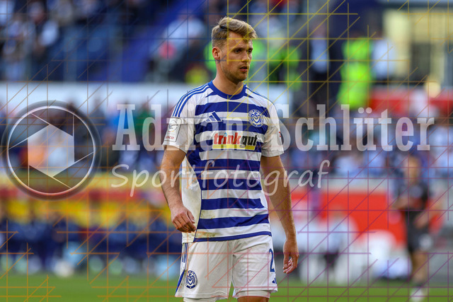 07.04.2026, GER, Fussball, Herren, 3. Liga, Saison 2025/2026, MSV Duisburg - VfL Osnabrück | Thilo Töpken (MSV Duisburg) schaut 