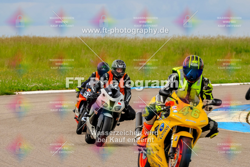 MotoTeam-2378 | Hier findet Ihr Bilder von Touristenfahrten auf der Nürburgring Nordschleife oder von anderen Veranstaltungen die ich besucht habe. Viel Spass beim Durch Schauen 