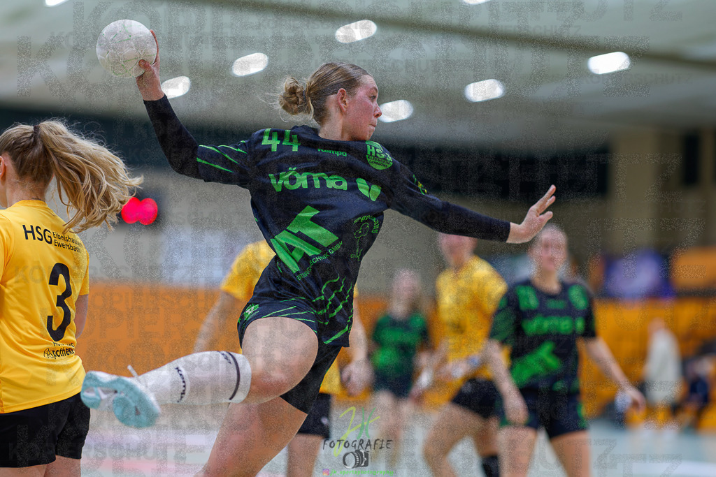 Frauen Oberliga Mitte (HHV); HSG Kleenheim/Langgöns II - HSG Eibelshausen/Ewersbach | Frauen Oberliga Mitte (HHV); HSG Kleenheim/Langgöns II - HSG Eibelshausen/Ewersbach am 01.11.2025 in Oberkleen (Weidig-Halle)Photo © 2025 - Jörg Heinrich - Realisiert mit Pictrs.com