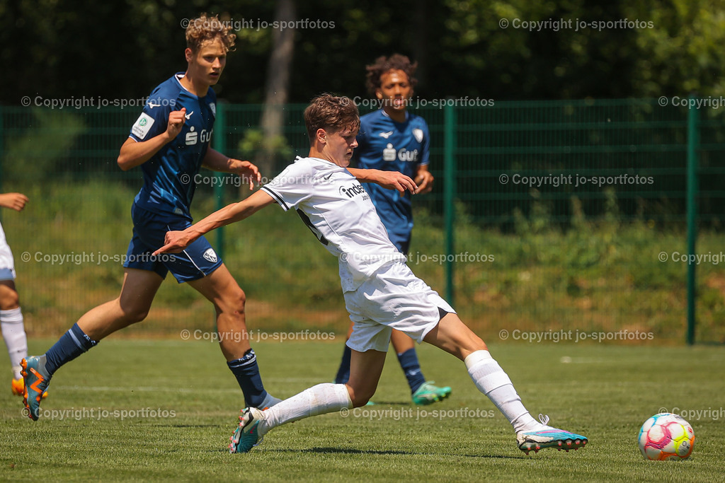 BQ3I5330 | 17.06.2023; Testspiel; Rasenplatz Offdilln; VfL Bochum U17 - Eintracht Frankfurt U17; Ergebnis: 3:1 (1:1)