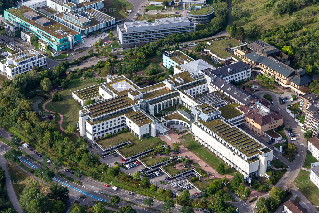 Luftbild: BG Unfallklinik Tübingen in Tübingen im Bundesland Baden-Württemberg in Deutschland. – Foto: IMG_008542.jpg vom 27.08.2020 durch Werner Riehm/FLY-FOTO.de – Auflösung des Originals: 5472 x 3648 px – YouTube