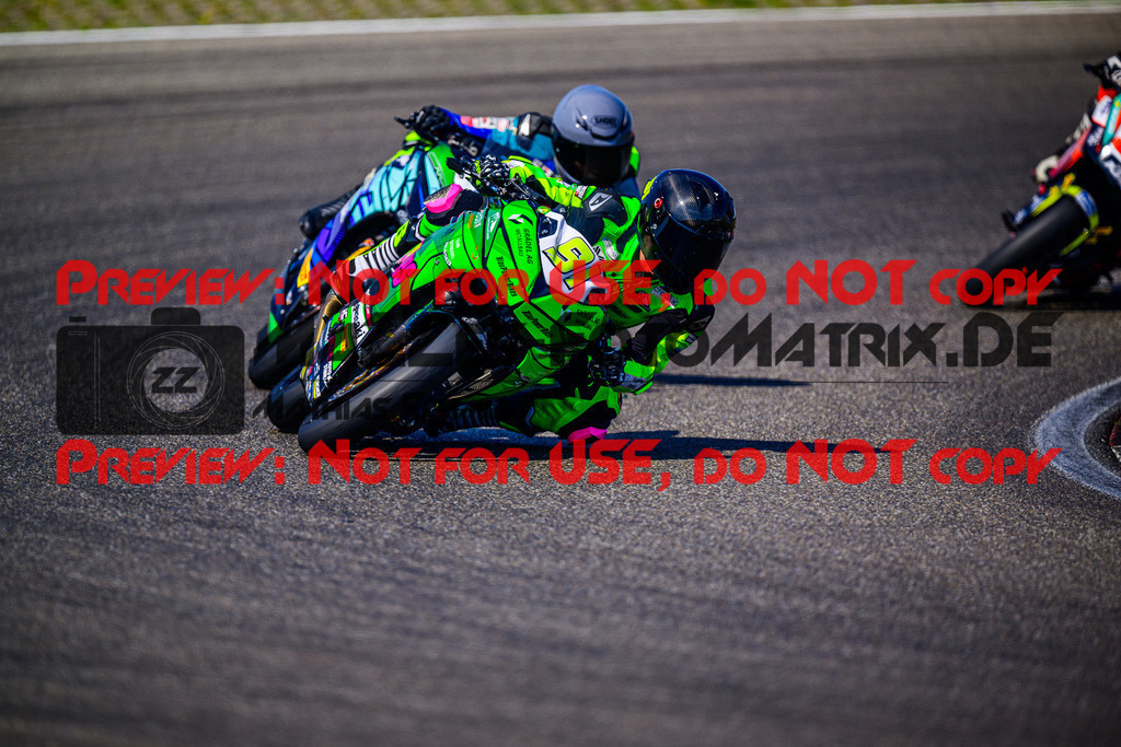 MaZZes_FotoMatrix_240901_6007705_7575 | SSP300