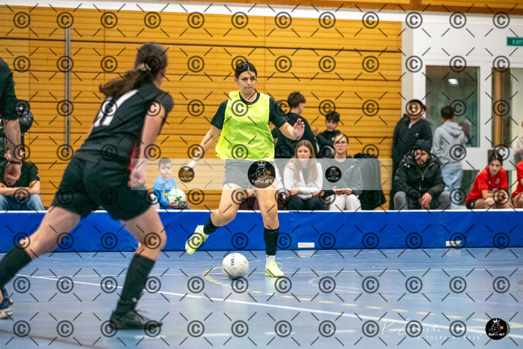 20251130_FCR-Hallenturnier-FF-17_RAW-4_034-82 | Sport und Naturfotografie von Roberto Esposito zeigt echte Momente Bewegung und die Schönheit der Natur. Ausdrucksstarke Bilder schaffen Emotionen.