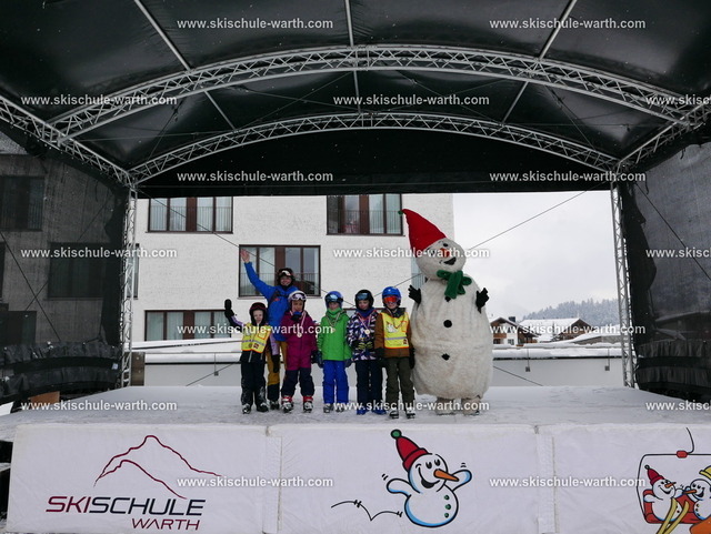 Gruppe Teresa | Photos von der Skischule Warth - Realisiert mit Pictrs.com