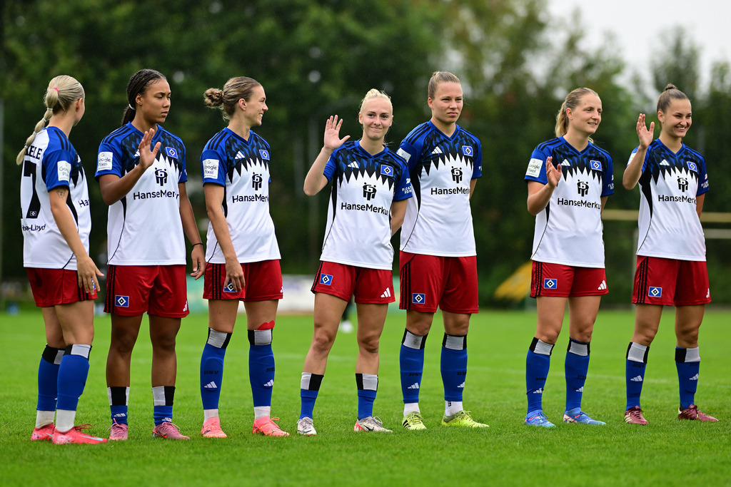 Fußball I Frauen I Saison 2025-2026 I Testspiel I Hamburger SV - FC Viktoria 1889 Berlin | Der Sportfotograf. - Realisiert mit Pictrs.com