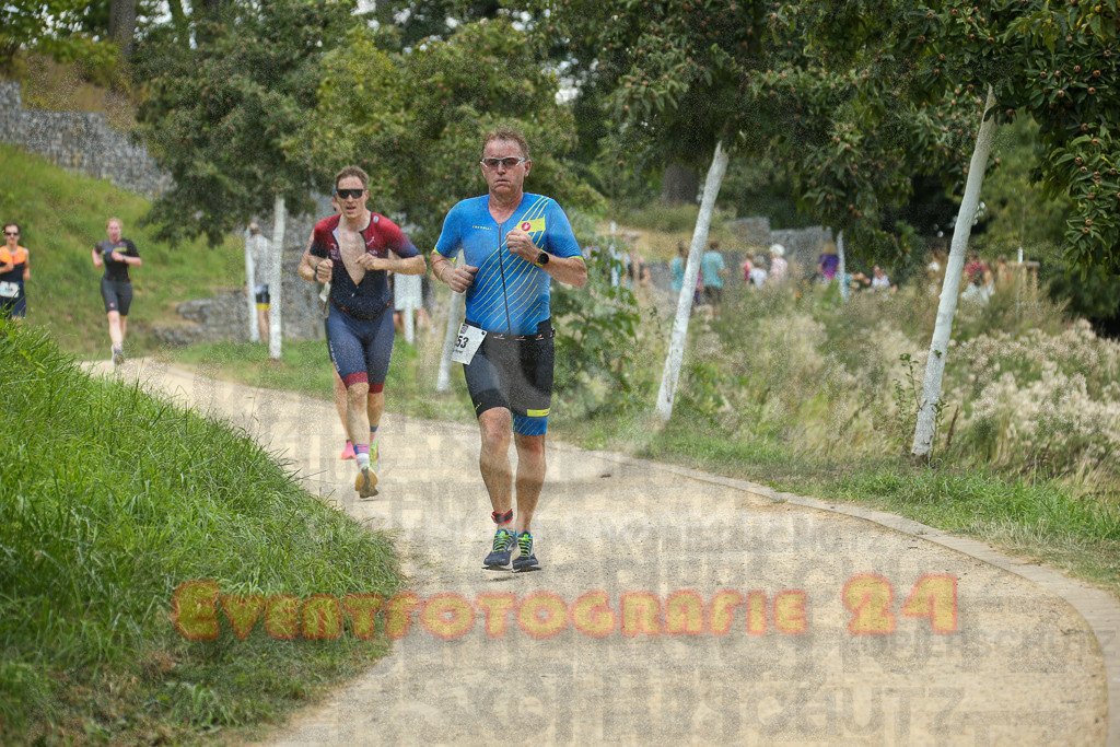 250824_1344_EX1_3479 | Sportfotografie im Rhein-Sieg Kreis, Köln, Bonn, NRW, Rheinland Pfalz, Hessen, etc. Unser Tätigkeitsfeld umfasst den Laufsport vom Volkslauf über den Marathon, Duathlon, Triathon bis zum Ultralauf wie Kölnpfad Ultra oder Schindertrail.