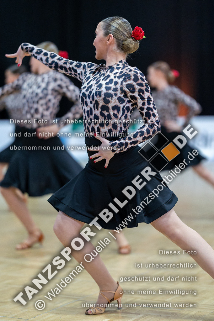 20230513-10184 | Hier finden Sie Tanz Bilder vom Latein und Standard Formationen tanzen. Sportbilder vom Tanzsport. Schöne Fotos und von Weltmeisterschaft, Europameisterschaft, Bundesliga, Regionalliga, Oberliga und Landesliga sowie von GOC Stuttgart, DanceComp, WM Bremen