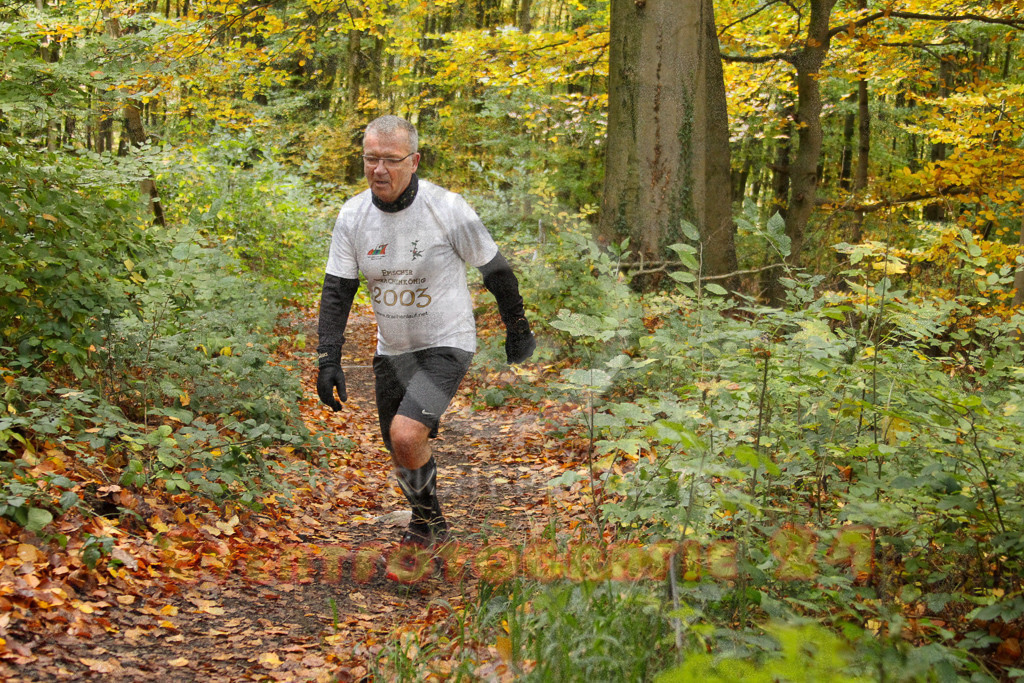 251026_1341_EV4_7009 | Sportfotografie im Rhein-Sieg Kreis, Köln, Bonn, NRW, Rheinland Pfalz, Hessen, etc. Unser Tätigkeitsfeld umfasst den Laufsport vom Volkslauf über den Marathon, Duathlon, Triathon bis zum Ultralauf wie Kölnpfad Ultra oder Schindertrail.