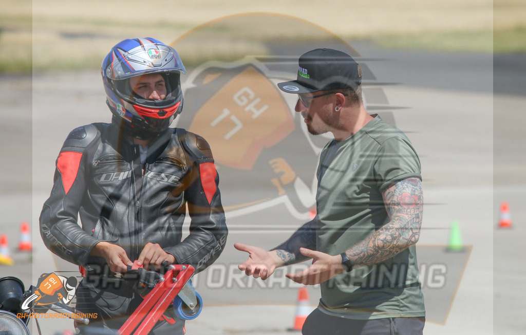 IMG_0598 | gh-motorradtraining-foto.de - Realisiert mit Pictrs.com