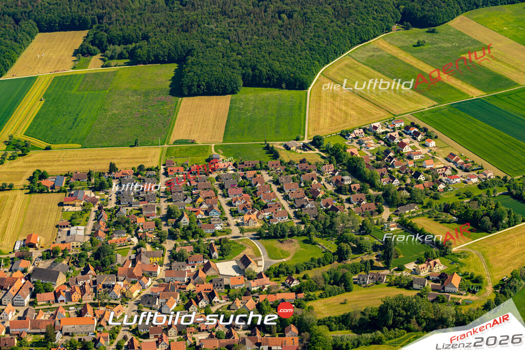 Das Luftbild zeigt :  Meinheim - Die Luftaufnahme wurde 2024 vom UL-Flugzeug aus erstellt ( keine Drohne ) - Hochauflösende Luftaufnahme - Für grossformatige Ausdrucke geeignet. Die Geschenkidee !Mit Lizenz und Bildrechte bestellbar