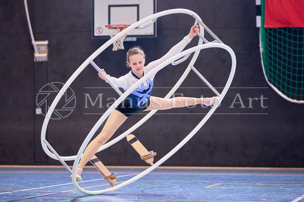 C-DSC03687 | Professionelle Sportfotografie in Hamburg, Schleswig-Holstein und Niedersachsen – spezialisiert auf Rhönrad, Geräteturnen, Leistungsturnen und rhythmische Sportgymnastik. Bundesweite Begleitung von Rhönrad-Events. Jetzt Sport-Fotos - Realisiert mit Pictrs.com