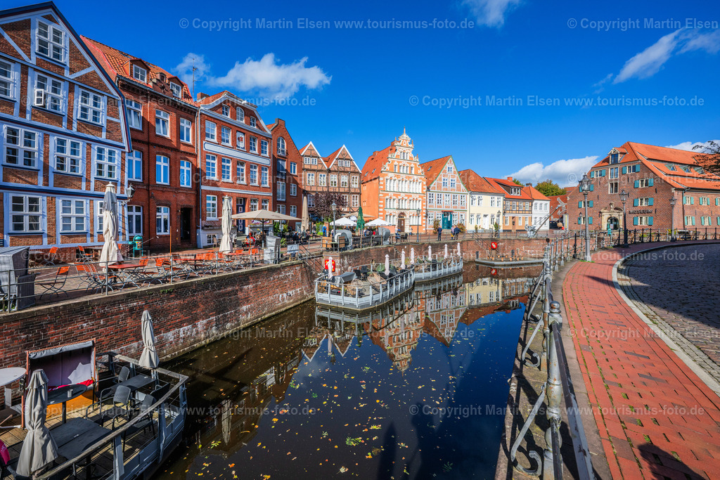 Stade Fischmarkt Hafen Wasser West Ponton Schwedenspeicher Herbst_ELS_7920041026 | Fotos aus den Touristenorten aus Norddeutschland. - Realisiert mit Pictrs.com