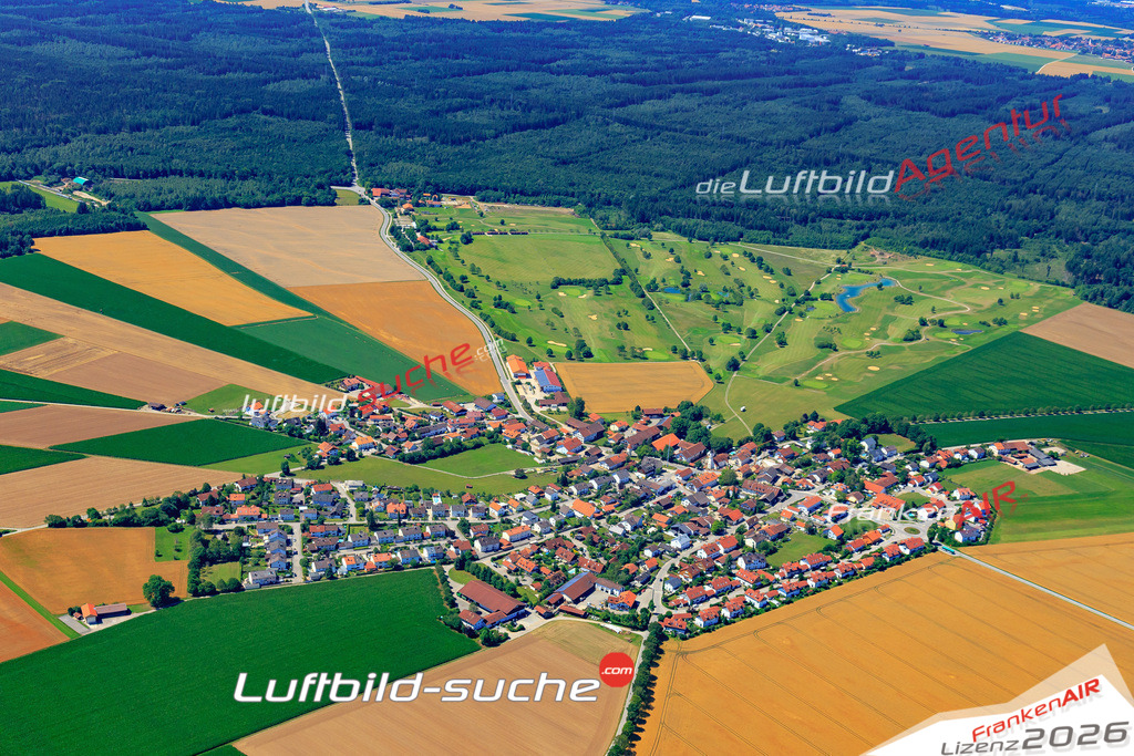 Die Luftaufnahme Harthausen - Grasbrunn wurde 2017 mittels Flugzeug (keine Drohne) erstellt. Perfekte Schärfe und Druck- Auflösung- Garantiert!
