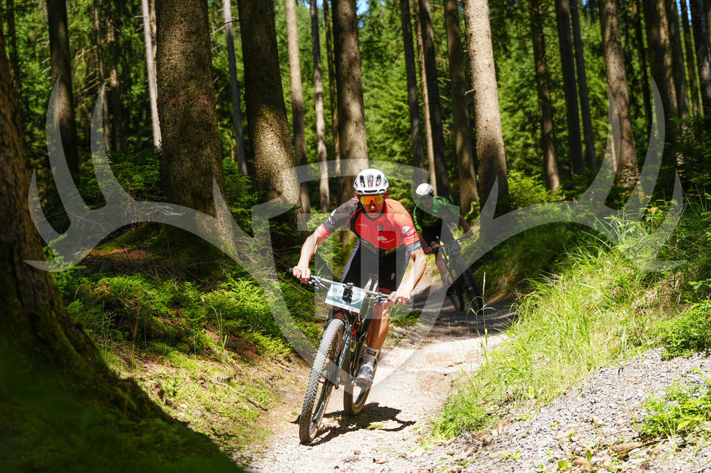 FC603888 | Fotogalerie der Treibjagd im Dunkelwald - Dein MTB Etappenrennen im Erzgebirge - Realisiert mit Pictrs.com