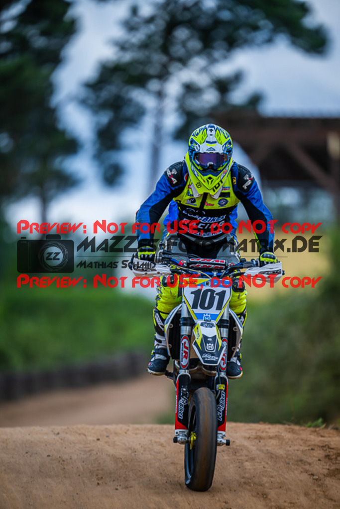 MaZZes_FotoMatrix_220528_6057 | Fotograf Mathias Schmid
Sportfotograf,
Eventfotograf,
Hochzeitsfotograf,
Portraitfotograf