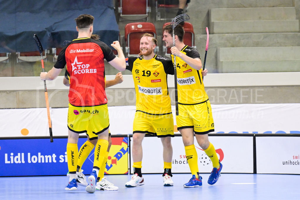 GC Unihockey vs HC Rychenberg - 27. August 2022 | GC Unihockey vs HC Rychenberg
AXA Arena, Winterthur
Noah Püntener (#19 HC Rychenberg) erzielt das vorentscheidende 2:6.
Bild: Sportfotografie Markus Aeschimann | www.markus-aeschimann.ch - Realisiert mit Pictrs.com
