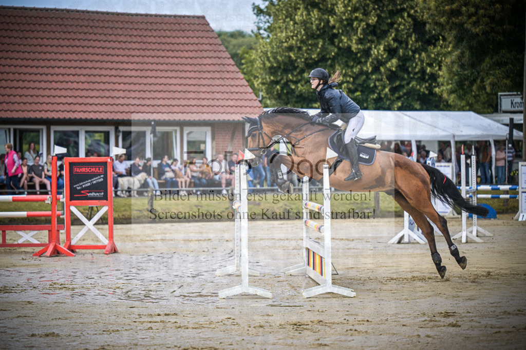 DOS_1565 | Entdecke hochwertige Reitturnierfotos von Foto Oger. Professionell, emotional und authentisch – jetzt Lieblingsmomente im Shop bestellen.Deutschlandweite Turnierfotografie. - Realisiert mit Pictrs.com