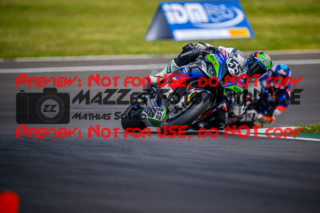 MaZZes_FotoMatrix_220508_93308 | Fotograf Mathias Schmid
Sportfotograf,
Eventfotograf,
Hochzeitsfotograf,
Portraitfotograf