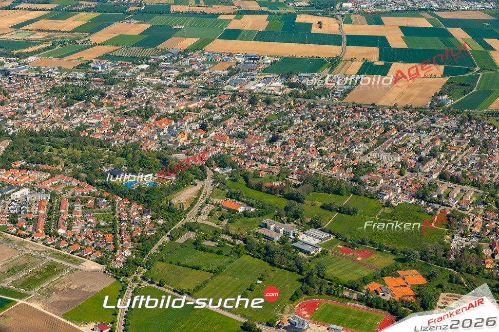 Das Luftbild zeigt :  Bobingen - Die Luftaufnahme wurde 2024 vom UL-Flugzeug aus erstellt ( keine Drohne ) - Hochauflösende Luftaufnahme - Für grossformatige Ausdrucke geeignet. Die Geschenkidee !Mit Lizenz und Bildrechte bestellbar