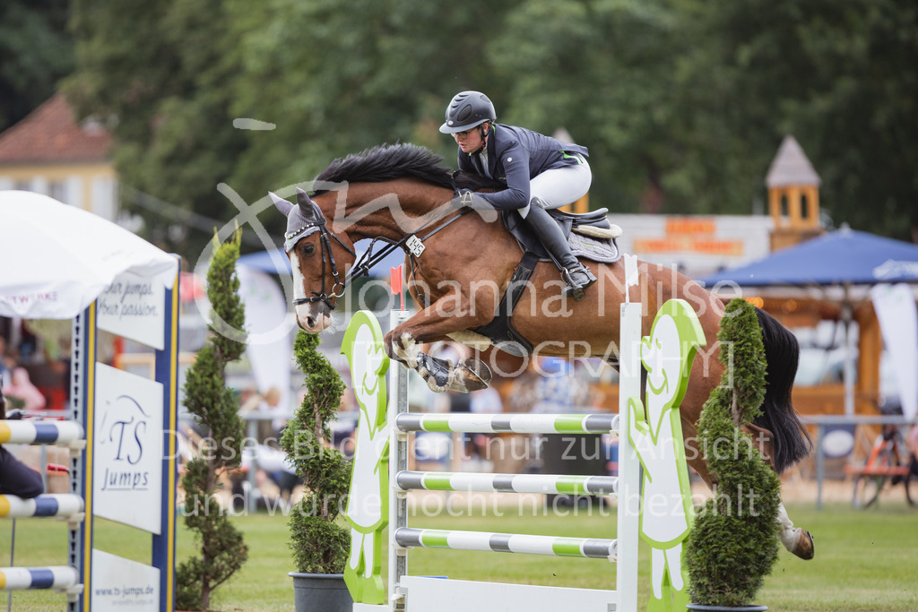220715_LC_Youngster-M-510 | Deine schönsten Turniermomente als professionelle Fotos! Entdecke hochwertige Pferdesport-Fotografie im Online-Shop. Jetzt Fotos finden & bestellen!