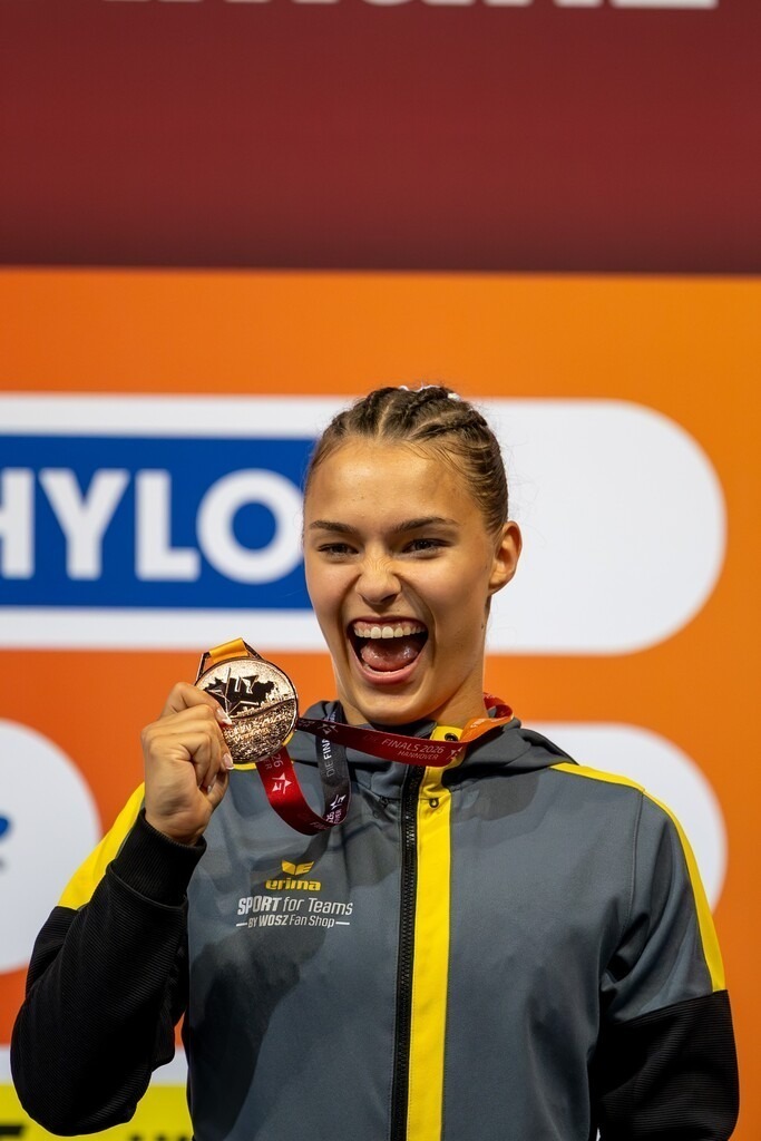 DM Finals 2026; Gerätfinals Frauen Boden | DM Finals 2026; Gerätfinals Frauen Boden***Jessica Schlegel freut sich über ihre Bronzemedaille - Realisiert mit Pictrs.com