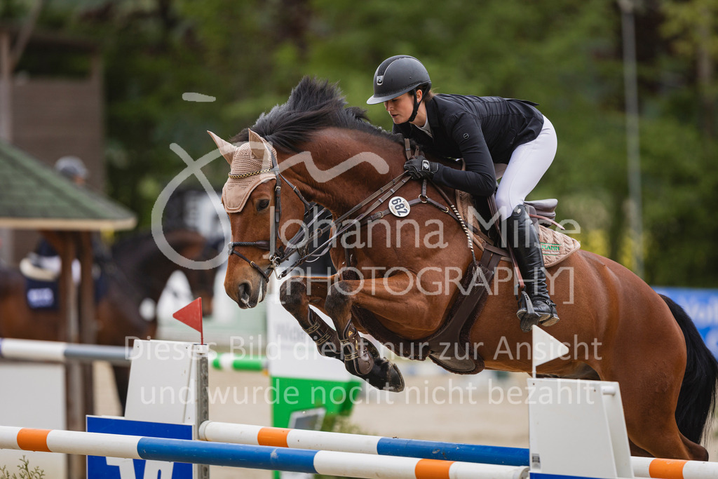 250504_SpengeW_Stil-S-517 | Deine schönsten Turniermomente als professionelle Fotos! Entdecke hochwertige Pferdesport-Fotografie im Online-Shop. Jetzt Fotos finden & bestellen!