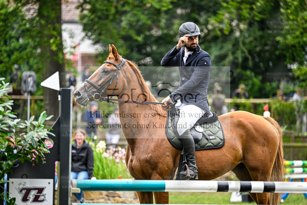 Bissendorfer Reitertage | Entdecke hochwertige Reitturnierfotos von Foto Oger. Professionell, emotional und authentisch – jetzt Lieblingsmomente im Shop bestellen. - Realisiert mit Pictrs.com
