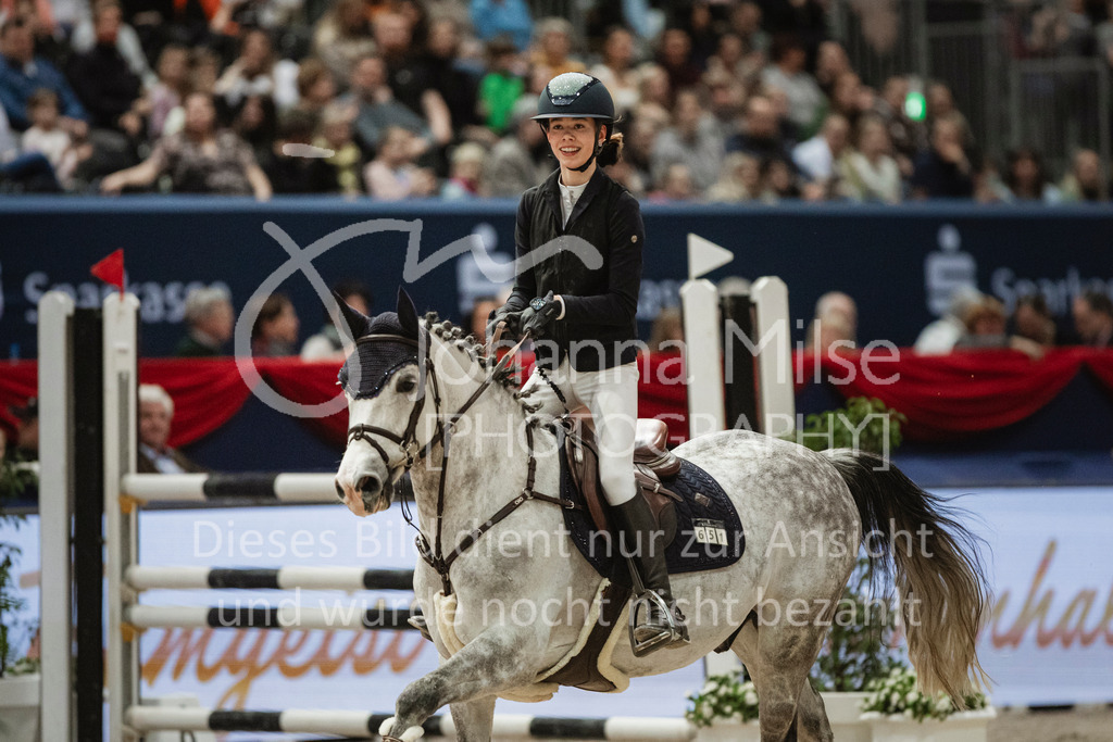 240120_Leipzig_PonyTrophy-198 | Deine schönsten Turniermomente als professionelle Fotos! Entdecke hochwertige Pferdesport-Fotografie im Online-Shop. Jetzt Fotos finden & bestellen!