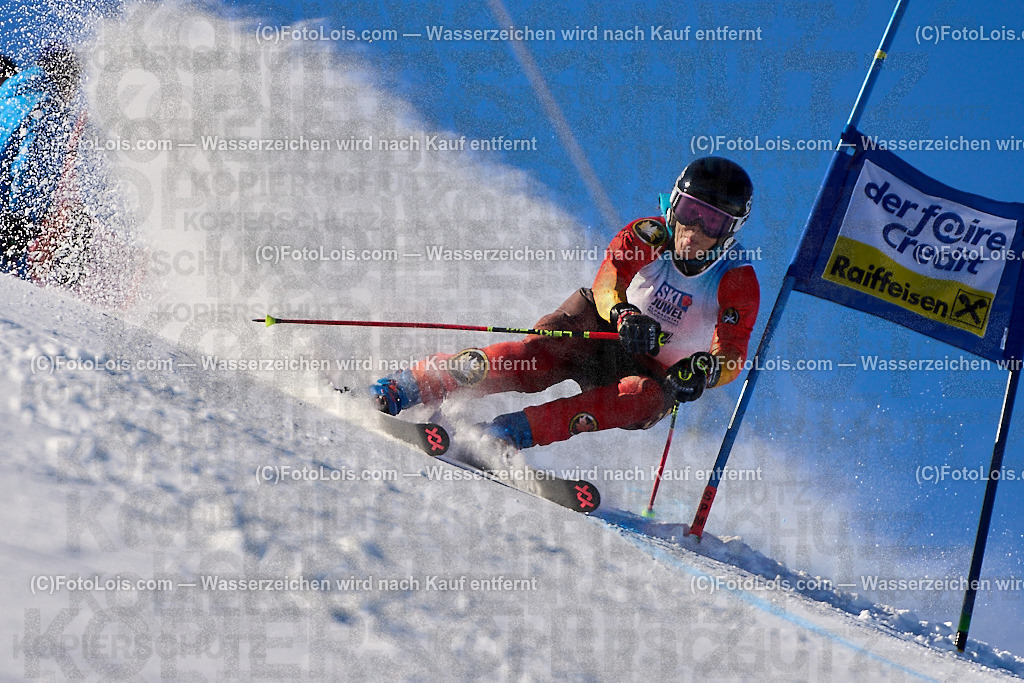 ALP3464_MASTERS-Cup_GS-C Damen_Koffler-Boyman Tiana | (C)FotoLois.com, Alois Spandl. FIS Masters-Cup Wildschönau, Giant Slalom auf der Piste Schatzberg GS, Siegerehrung auf dem Dorfplatz Niederau, Sa 13. Januar 2024.