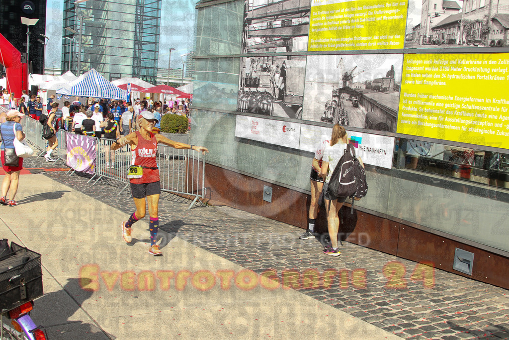 250920_1432_EV4_7117 | Sportfotografie im Rhein-Sieg Kreis, Köln, Bonn, NRW, Rheinland Pfalz, Hessen, etc. Unser Tätigkeitsfeld umfasst den Laufsport vom Volkslauf über den Marathon, Duathlon, Triathon bis zum Ultralauf wie Kölnpfad Ultra oder Schindertrail.