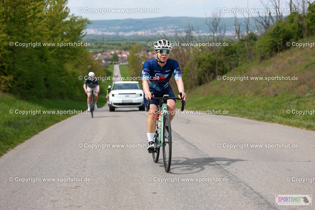 846_AR6_0797 | Neusiedlersee Radmarathon 2026@sportshot_your_pictrs #yourpictures#roadtowm2029 #nrm #neusiedlerseeradmarathon #neusiedlersee #neusiedlerseetourismus #burgenland #mörbisch #nrm26 #burgenlandtourismus #voglundco #poweredbyburgenlandtourismus #radsport #rad #marathon #ucigranfondo #visitburgenland #ucigranfondoworldseries