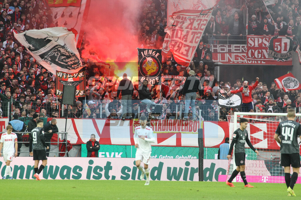 1. FC Köln - 1. FC Nürnberg | Pyro im FC Block - © Sportfoto-Sale (MK) - Realisiert mit Pictrs.com