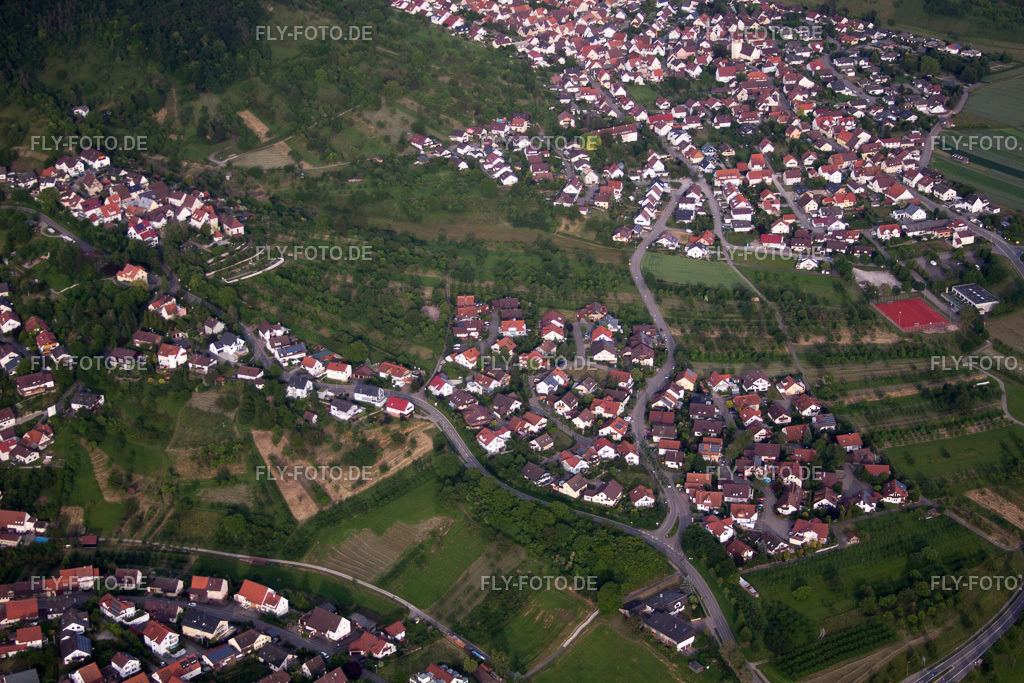 Ortsansicht von Westen | Luftbild: Ortsansicht von Westen im Ortsteil Mönchberg in Herrenberg im Bundesland Baden-Württemberg in Deutschland. Foto: IMG_66934.jpg vom 07.06.2014 durch Werner Riehm/FLY-FOTO.de - Realisiert mit Pictrs.com