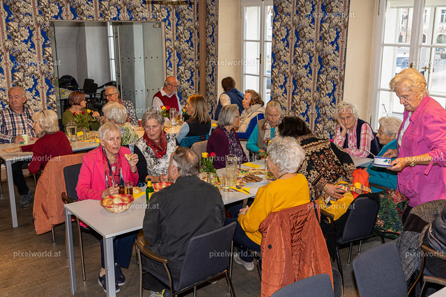 Seniorenbund - Vortrag von Dr. Uwe Rascher | Bildershop von pixelworld.at - Realisiert mit Pictrs.com