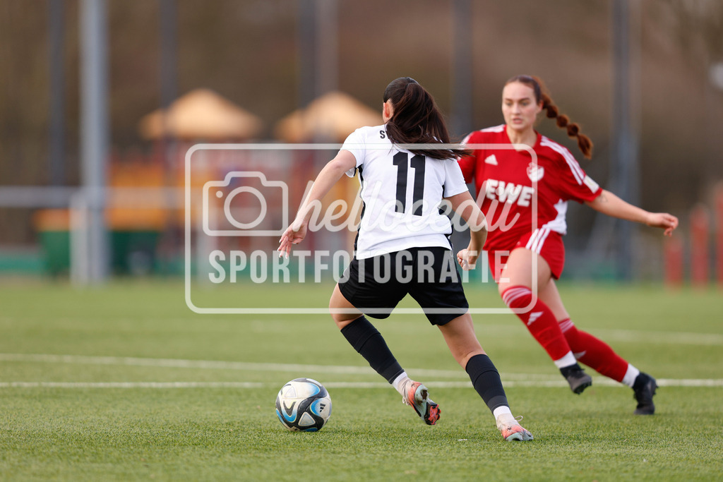 Fußball I Frauen I Saison 2025-2026 I AOK NFV Pokal I SV Meppen 1912 e.v. U20 2 - SpVg Aurich I 01.03.2026-13 | Evy Louisa Dijkstra (11, SV Meppen 1912 e.v.) - Realisiert mit Pictrs.com