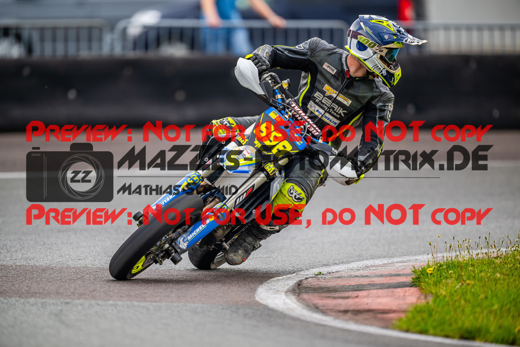 MaZZes_FotoMatrix_240621_6007705_0784 | BLAU