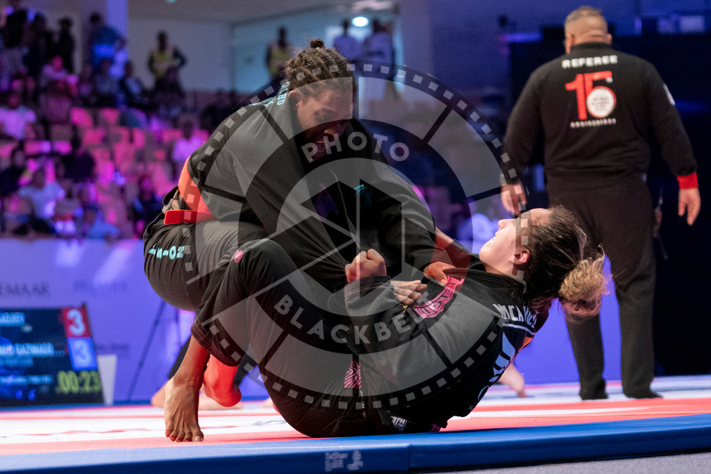 20231108PBB1546 | Fighters compete during the AJP World Professional Championship in the Mubadala Arena in Abu Dhabi, Arab United Emirates, on November 8, 2023.