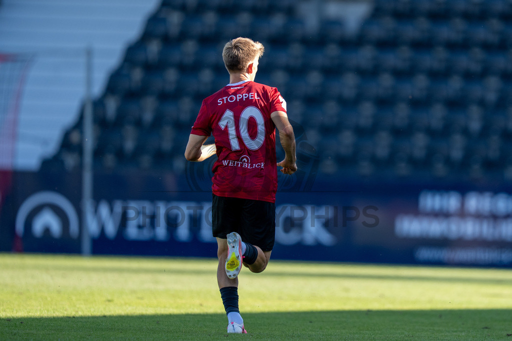 SG Sonnenhof Großaspach vs. Fortuna Köln, Fussball, 3. Liga, 1. Spieltag, 08.08.2026 | Lukas Stoppel (SG Sonnenhof Großaspach, #10),SG Sonnenhof Großaspach vs. Fortuna Köln, Fussball, 3. Liga, 1. Spieltag, 08.08.2026,DFB regulations prohibit any use of photographs as image sequences and/or quasi-video