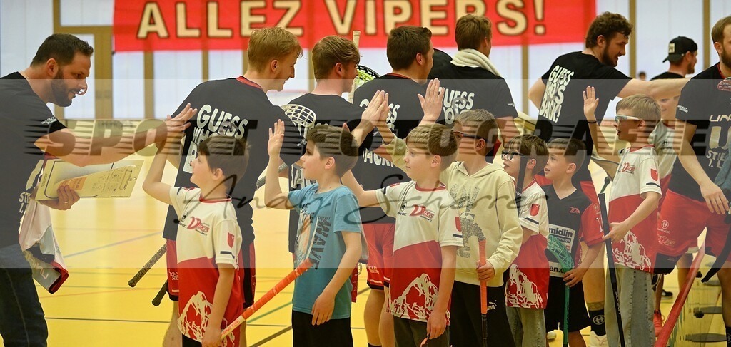 aaaDSC_7104 | Kaufen Sie Sportbilder im Onlineshop von Andy Scherrer Sportfotografie. Faszinierende Bilder von Sportevents aus der ganzen Schweiz. Fussball, Frauenfussball, Unihockey, Handball, Schwingen und weiteren Sportarten. - Realisiert mit Pictrs.com