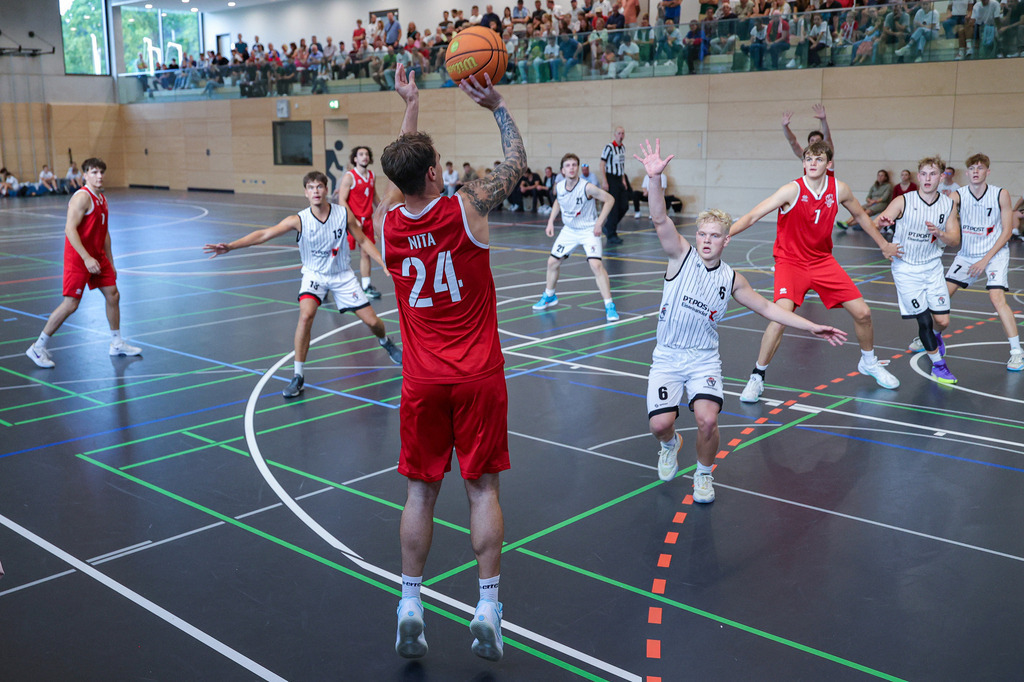 Pro A BAYER GIANTS vs Leichlinger TV  Test-124 | Fotos von Basketballspielen aus dem Raum NRW fotografiert von Gero Mueller-Laschet und Daniel Schaefer - Realisiert mit Pictrs.com