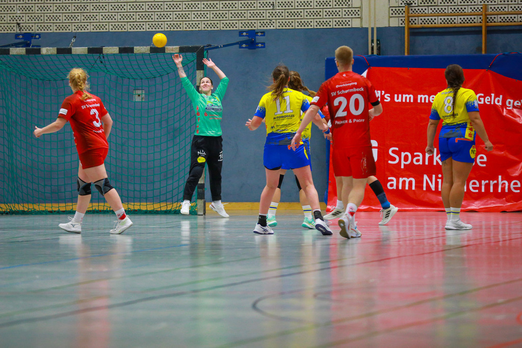 SVN_SvSchermbeck_051024_194 | Bildergalerie von Sport-Ereignissen aber auch von weiteren spannenden Dingen - nicht nur vom Niederrhein. In Anlehnung an den bekannten Spruch von Hanns Dieter Hüsch heißt das Motto: "Niederrhein ist überall".  - Realisiert mit Pictrs.com