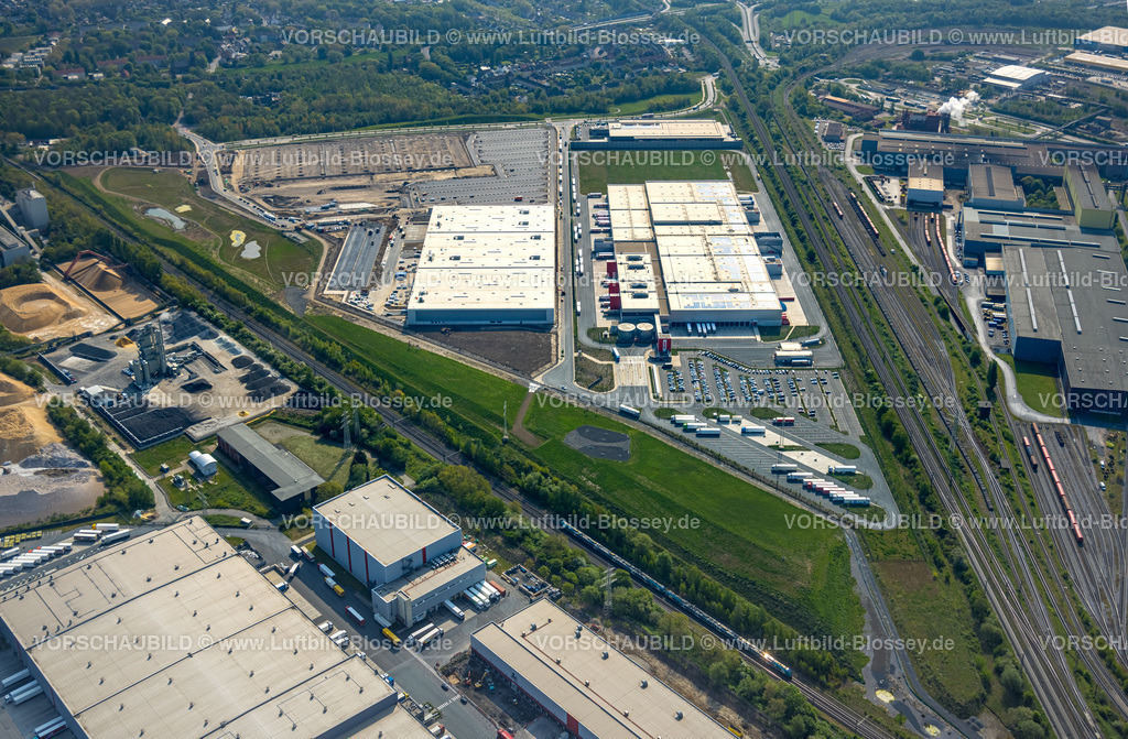 Dortmund220500020DORLOG | Luftbild, Gewerbegebiet Westfalenhütte, Baustelle für Prologis Park Dortmund DC2, Westfalenhütte, Walzwerkstraße Sinterstraße Kaiserstuhlstraße, REWE Logistik, DORLOG Dortmund Logistik, Borsigplatz, Dortmund, Ruhrgebiet, Nordrhein-Westfalen, Deutschland