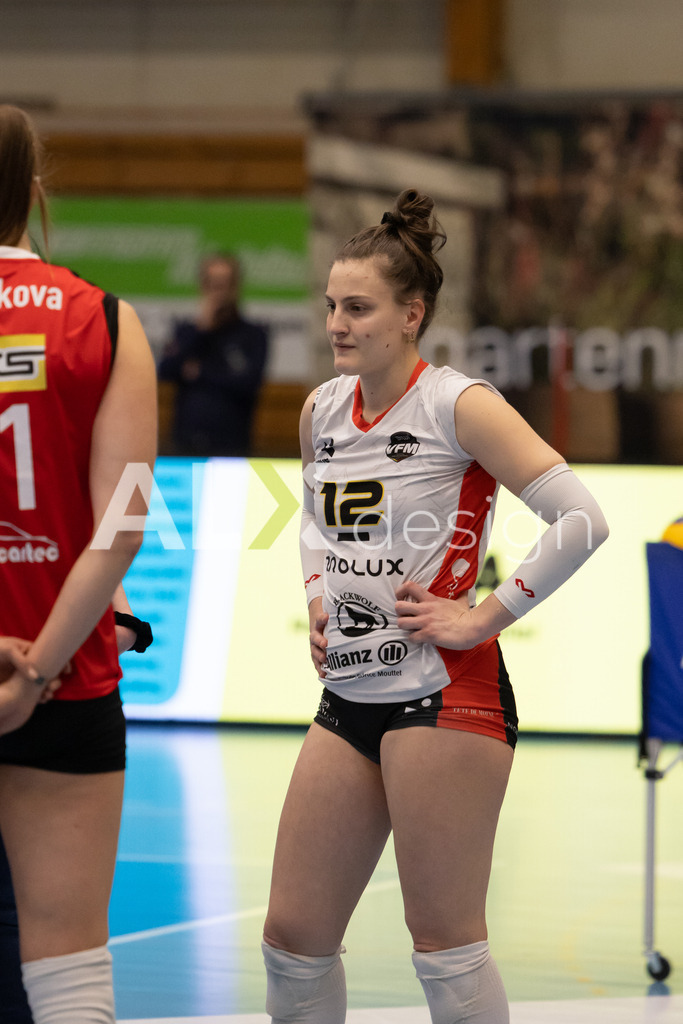 Volleyball I Frauen I Saison 2025-2026 I Volleyball NLA | Women I 1/4 Finals I VC Kanti Schaffhausen - BIWI Volleyball Franches-Montagnes I 21.02.2026 | 12 Coralie Varé (CH) (BIWI VFM) – Außenangriff - Realisiert mit Pictrs.com