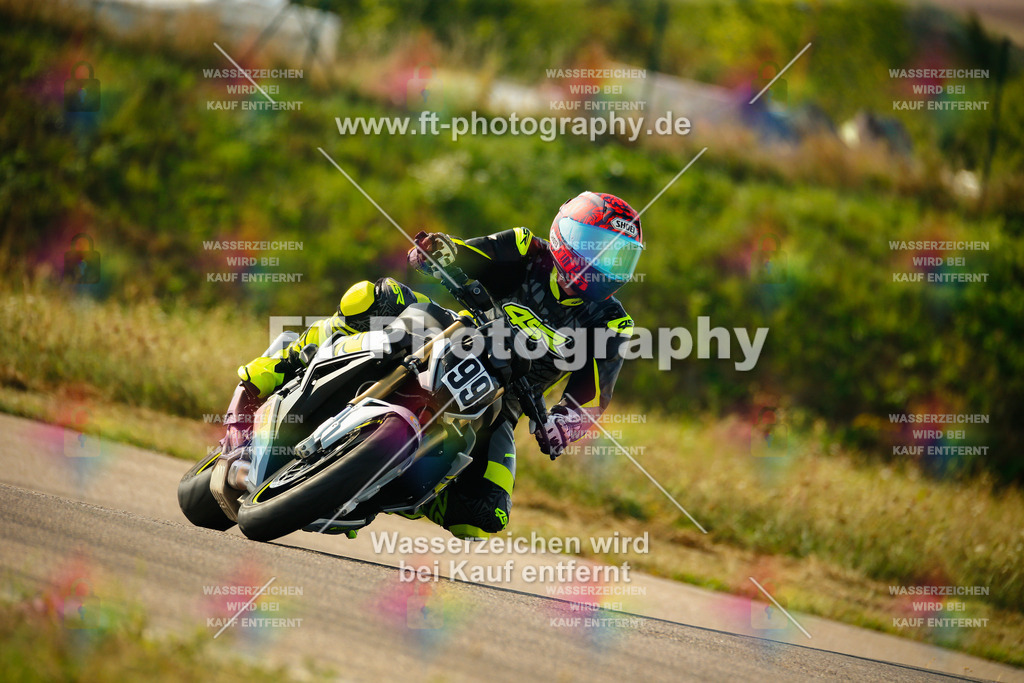 _MOT5984 | Hier findet Ihr Bilder von Touristenfahrten auf der Nürburgring Nordschleife oder von anderen Veranstaltungen die ich besucht habe. Viel Spass beim Durch Schauen 