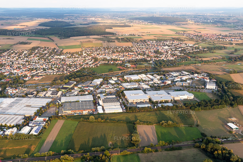 Luftbild: Industriegebiet Dieselstraße mit TBi Industries GmbH, ContiTech Techno-Chemie GmbH und Continental Automotive Technologies GmbH in Karben im Bundesland Hessen in Deutschland. – Foto: IMG_117745.jpg vom 10.09.2019 durch Werner Riehm/FLY-FOTO.de – Auflösung des Originals: 5171 x 3448 px – www.tbi-industries.com – Industry Technology Solutions | Continental Industry – Continental - Continental AG